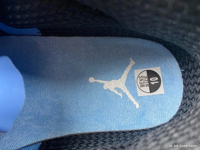 717602-900 29) Ultimate Flight Gift Jordan (11 of 0705